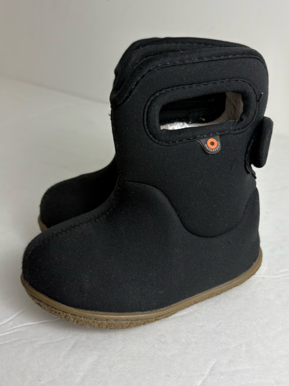 Baby Bogs solid size 5